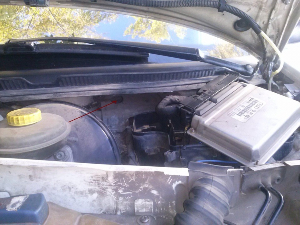 Как заменить радиатор отопителя в автомобиле Audi A6 C5