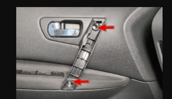 Как снять и разобрать обшивку задней двери на Nissan Qashqai