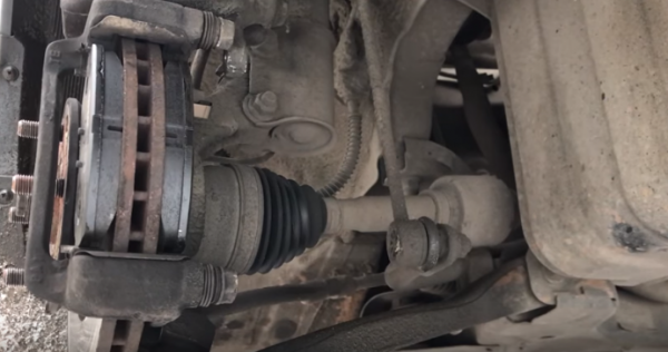Замена и обслуживание передних тормозных колодок на автомобиле Kia Rio