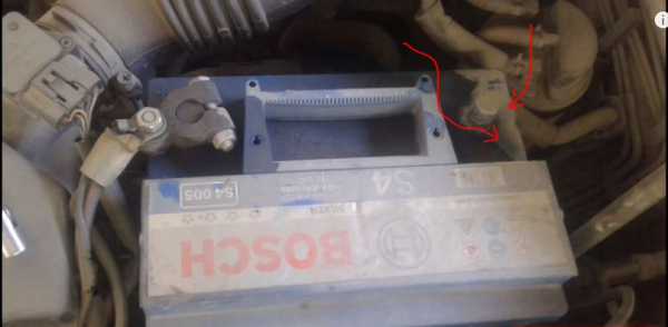 Быстрый демонтаж радиатора кондиционера на автомобиле Mazda Familia