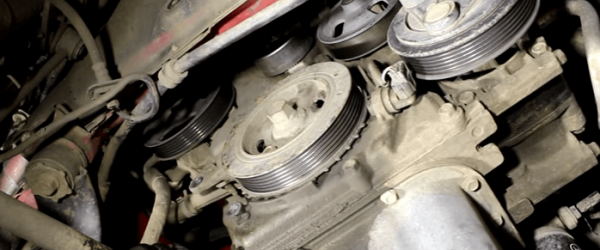 Как заменить ремень вспомогательного двигателя и генератора на автомобиле Mazda3