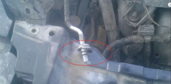 Как заменить радиатор кондиционера Mazda CX7 своими руками