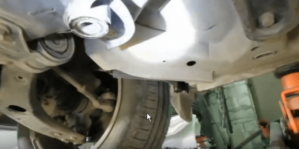 Как заменить рулевую рейку на автомобиле Ford Focus